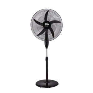 Ventilador de pie Comfort Zone de 20 pulgadas con 3 velocidades y base estable para climatización de ambientes.